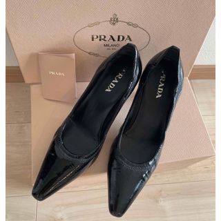 プラダ(PRADA)の箱付き！　PRADA  高級　エナメルブラックパンプス　ピンヒール黒　プラダ(ハイヒール/パンプス)