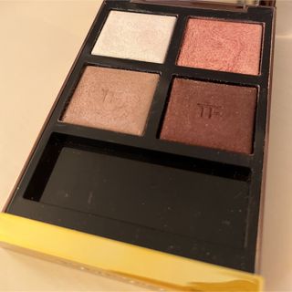 トムフォードビューティ(TOM FORD BEAUTY)の大人気ヴァージンオーキッド◆トムフォード　アイカラークォード(アイシャドウ)