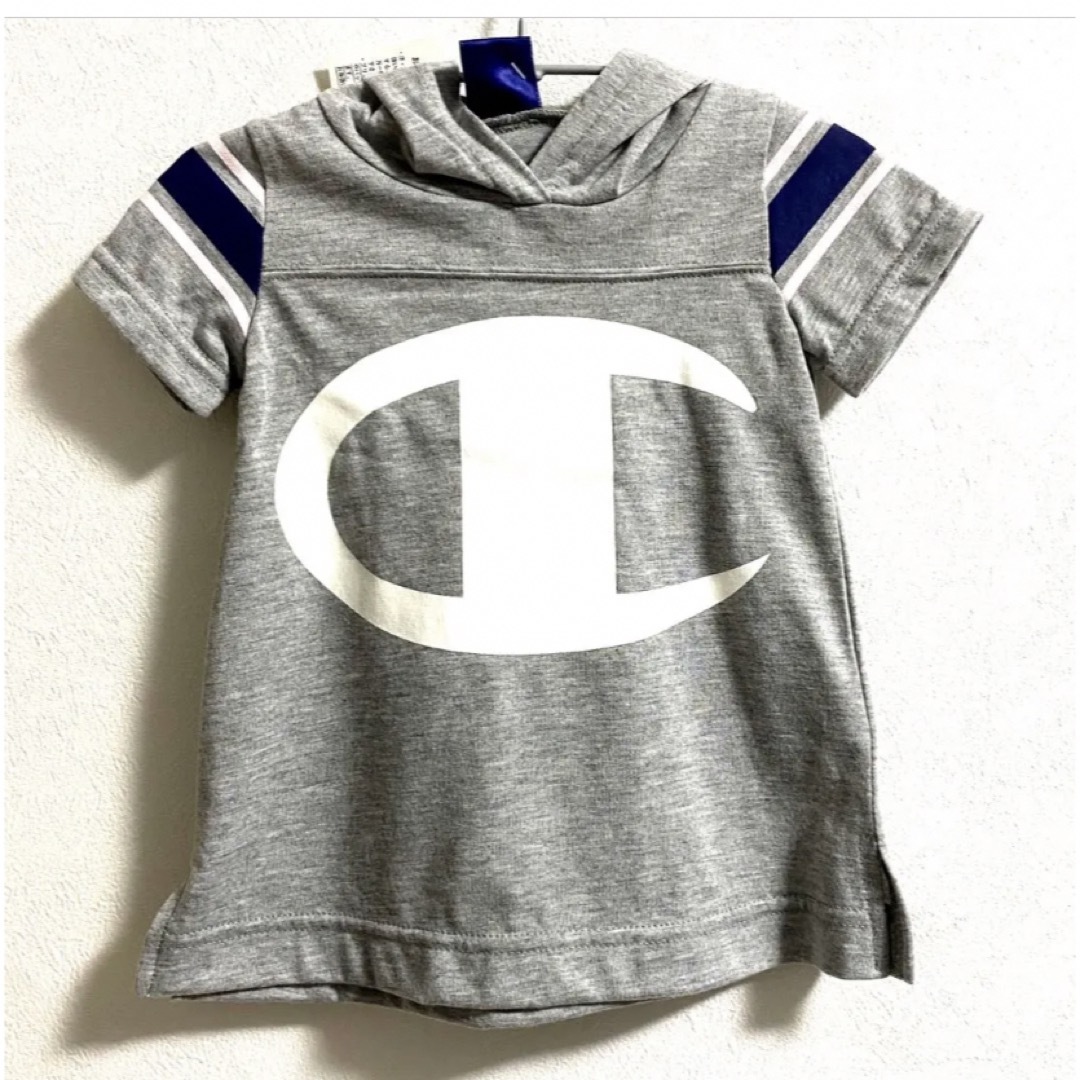 Champion(チャンピオン)の新品【匿名発送】Champion 半袖Tシャツワンピース 70cm キッズ/ベビー/マタニティのベビー服(~85cm)(ワンピース)の商品写真