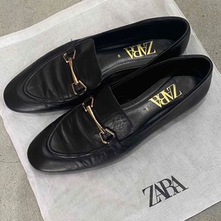 ザラ(ZARA)の専用ZARA ブラックローファー40(ローファー/革靴)