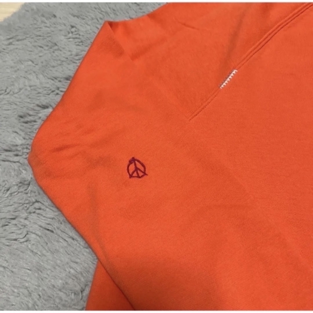 NIKE(ナイキ)の🍊《豪華刺繍入り 》 NIKE トレーナー　M   オレンジ メンズのトップス(Tシャツ/カットソー(七分/長袖))の商品写真