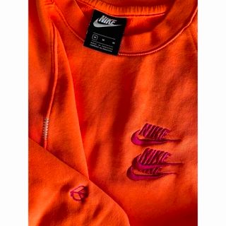 ナイキ(NIKE)の🍊《豪華刺繍入り 》 NIKE トレーナー　M   オレンジ(Tシャツ/カットソー(七分/長袖))