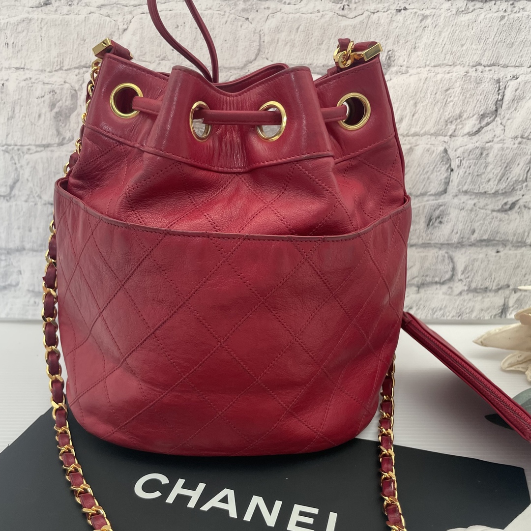 さらに値下げ CHANEL 美品 赤ショルダーバッグ