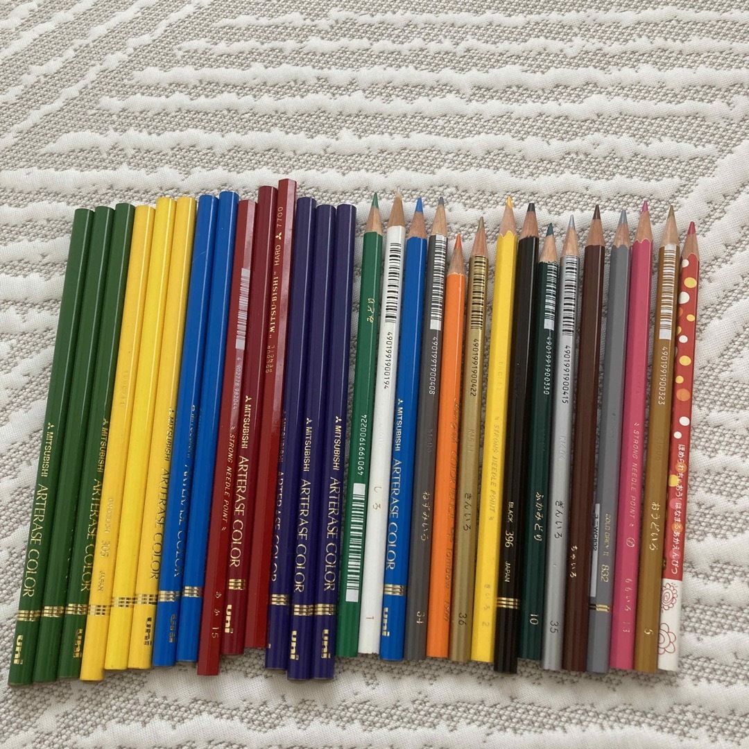 色鉛筆　三菱　新品14本　使用15本