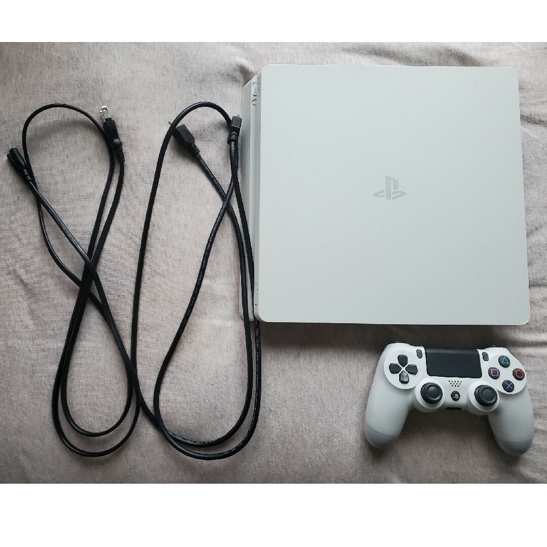 美品 PlayStation 4 本体ホワイト(CUH-1100A)