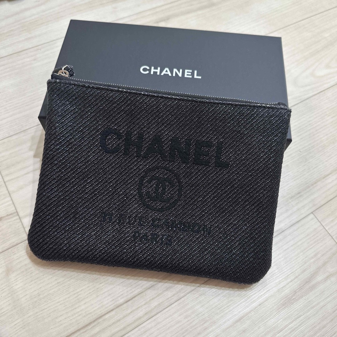 CHANEL シャネル　クラッチバッグ　ドーヴィル　ブラック