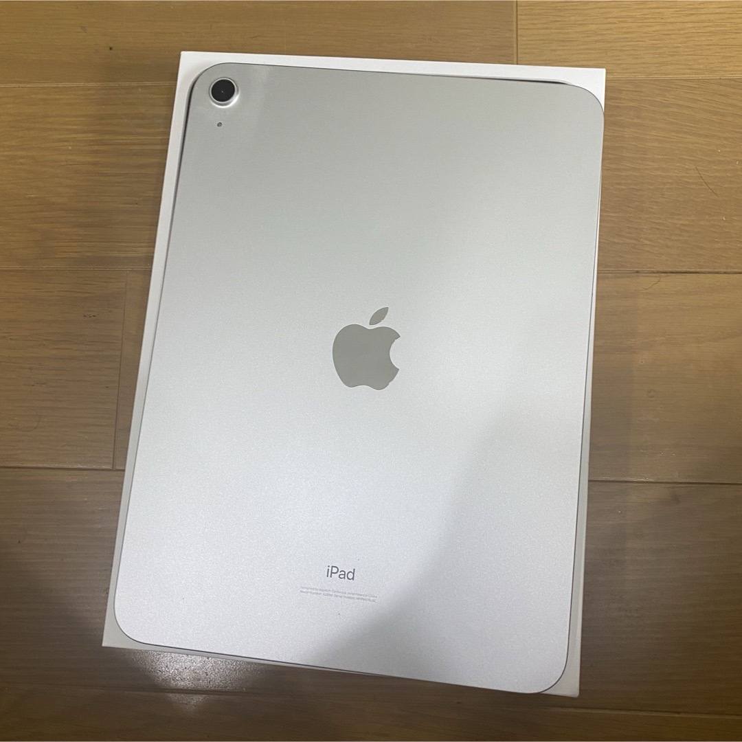 Apple(アップル)のiPad 10世代 シルバー 64GB カバー ペンシルセット スマホ/家電/カメラのPC/タブレット(タブレット)の商品写真