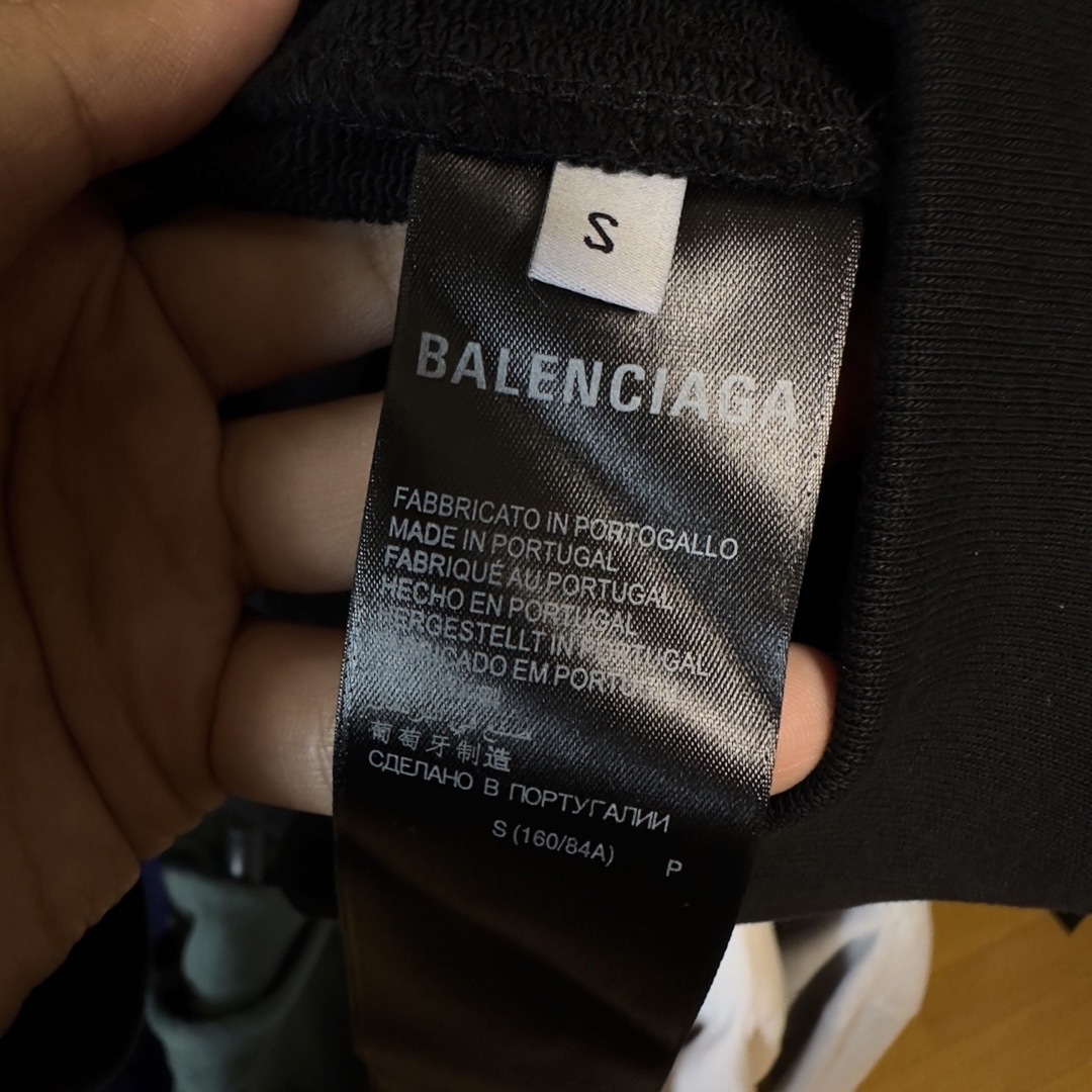 Balenciaga(バレンシアガ)のBALENCIAGA POLITICAL CAMPAIGN SWEATER  メンズのトップス(ニット/セーター)の商品写真