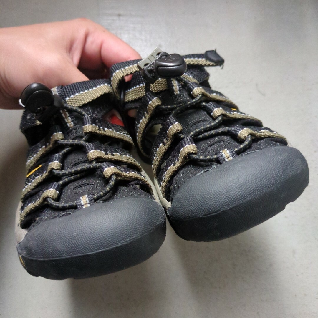 KEEN(キーン)の[数回のみ着用] KEEN キッズサンダル キッズ/ベビー/マタニティのキッズ靴/シューズ(15cm~)(サンダル)の商品写真