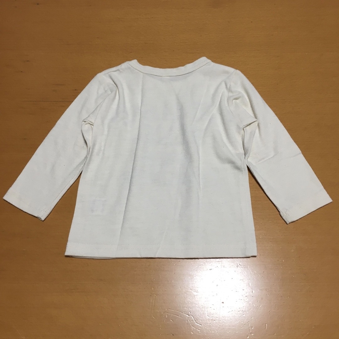 男の子  長袖　Tシャツ　カットソー　2枚セット　80㎝ キッズ/ベビー/マタニティのベビー服(~85cm)(Ｔシャツ)の商品写真