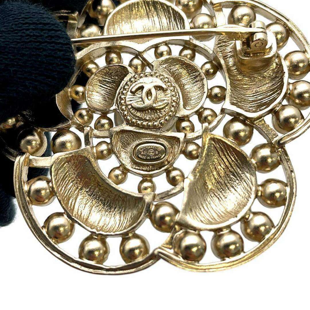 CHANEL - シャネル ブローチ カメリア ラインストーン フェイクパール