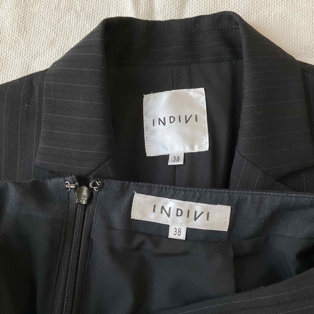 【極美品】INDIVI スカートスーツ 38 黒　OL 学校行事　セレモニー