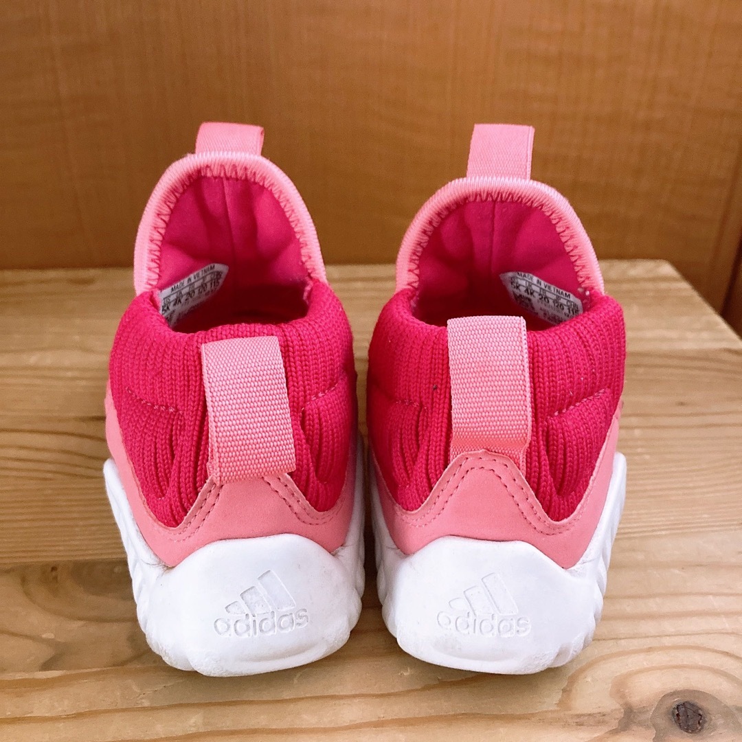 adidas(アディダス)のベビースニーカー　ファーストシューズ キッズ/ベビー/マタニティのベビー靴/シューズ(~14cm)(スニーカー)の商品写真