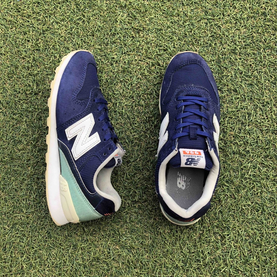 New Balance(ニューバランス)の美品23 newbalance WR996JPニューバランス HW300 レディースの靴/シューズ(スニーカー)の商品写真