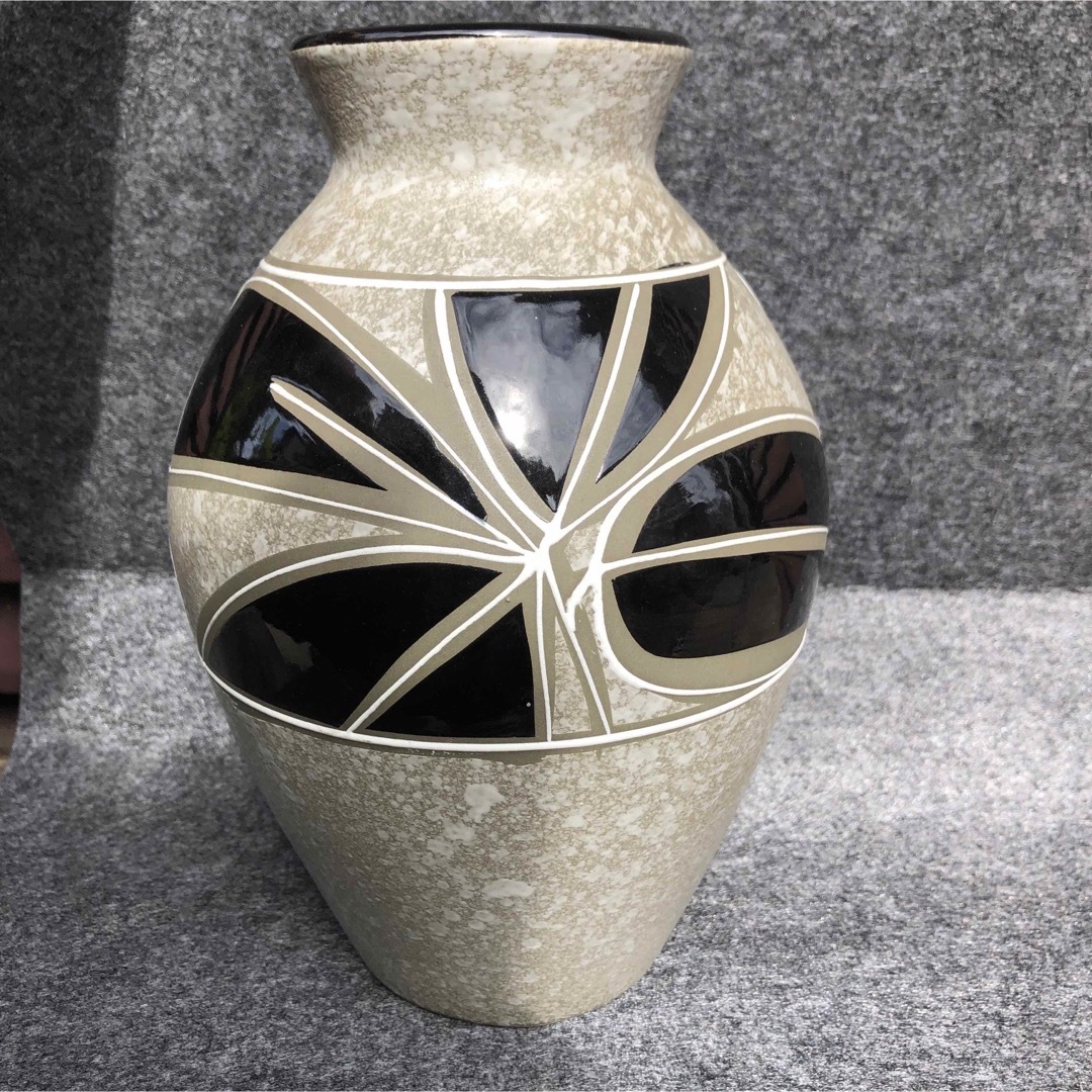 水英　陶器　花瓶　グレー　黒　花