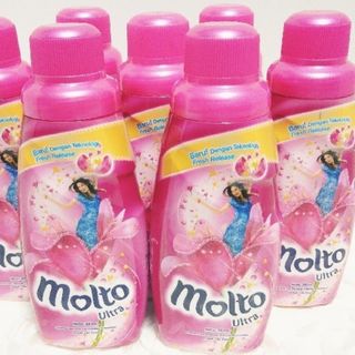 ラスト1セット！モルト ウルトラ ピンク 1800ml 柔軟剤 molto(洗剤/柔軟剤)