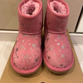 アグ(UGG)のUGG ムートンブーツ　キッズ　17センチ(ブーツ)