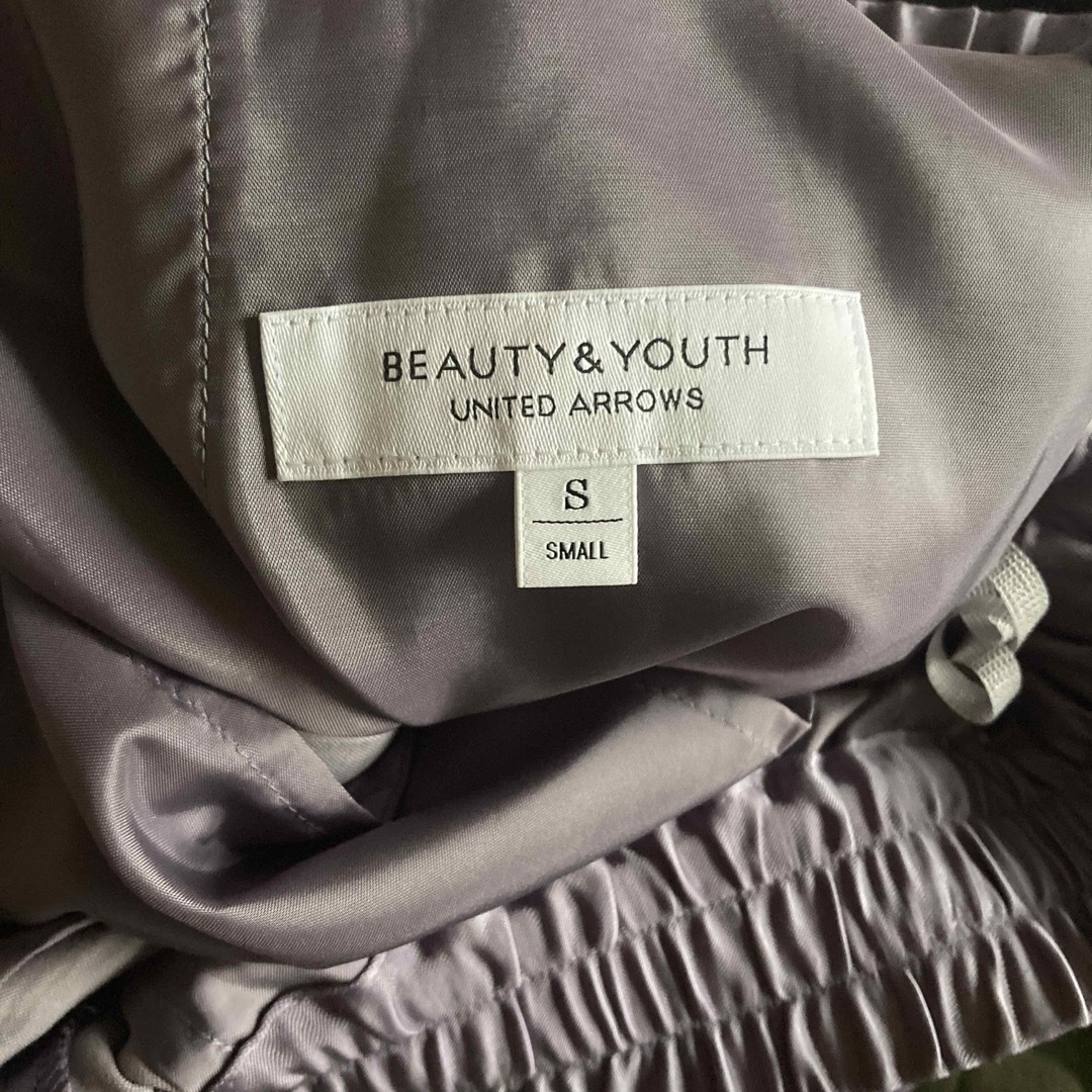 BEAUTY&YOUTH UNITED ARROWS(ビューティアンドユースユナイテッドアローズ)のパープル　イージーパンツ レディースのパンツ(カジュアルパンツ)の商品写真