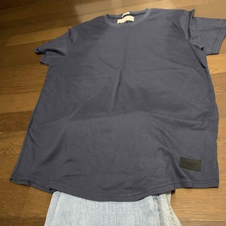 アバクロンビーアンドフィッチ(Abercrombie&Fitch)のアバクロンビー&フィッチ　紺　L  一度使用(Tシャツ/カットソー(半袖/袖なし))