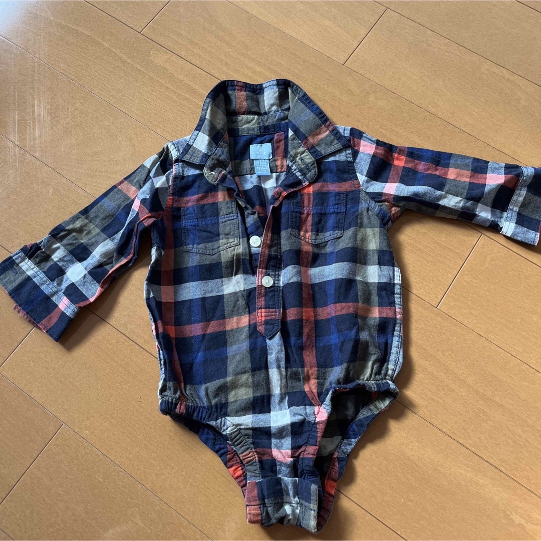 GAP Kids(ギャップキッズ)のベビー ロンパース キッズ/ベビー/マタニティのベビー服(~85cm)(ロンパース)の商品写真