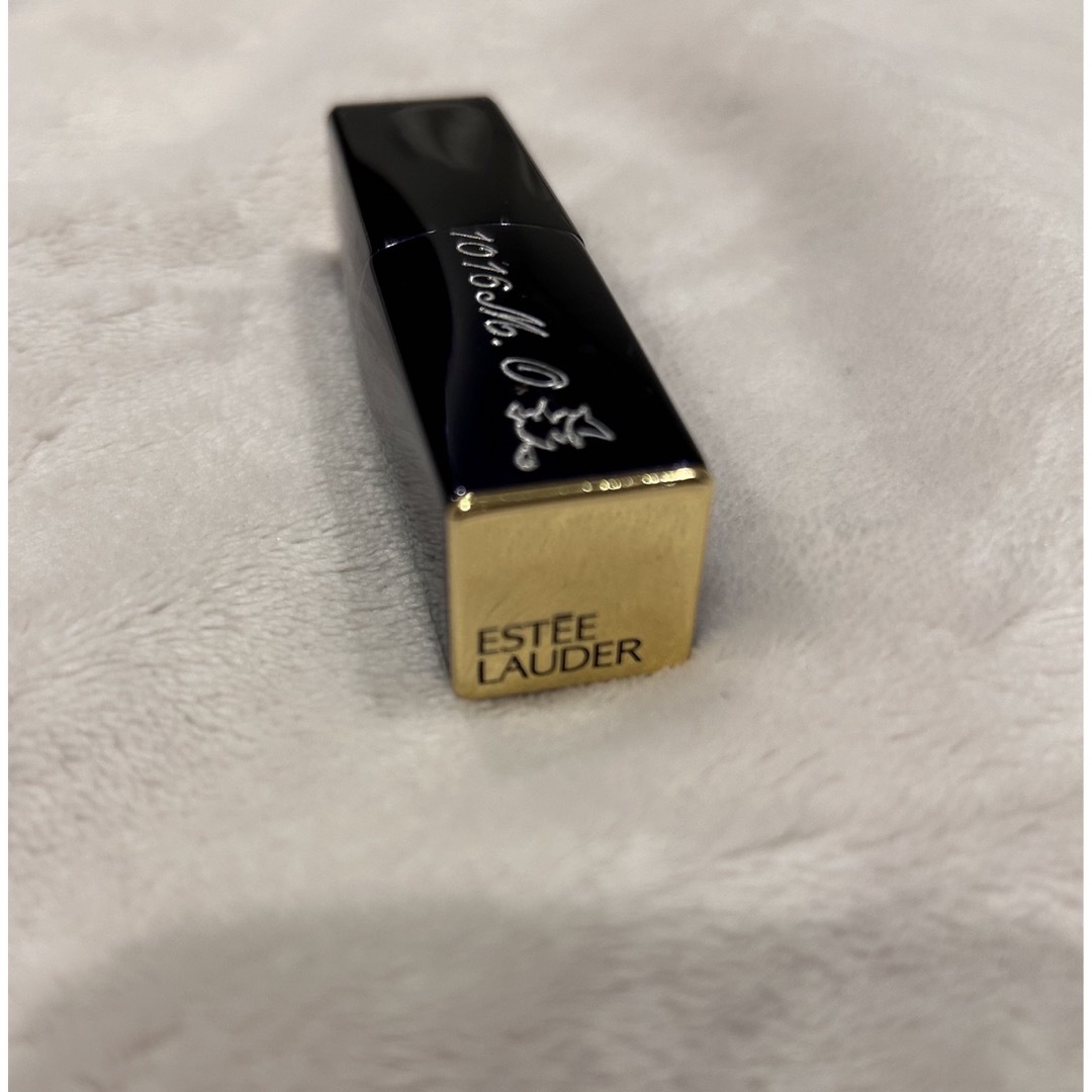 Estee Lauder(エスティローダー)のエスティローダー　 リップスティック / 19 （アジア限定） コスメ/美容のベースメイク/化粧品(口紅)の商品写真