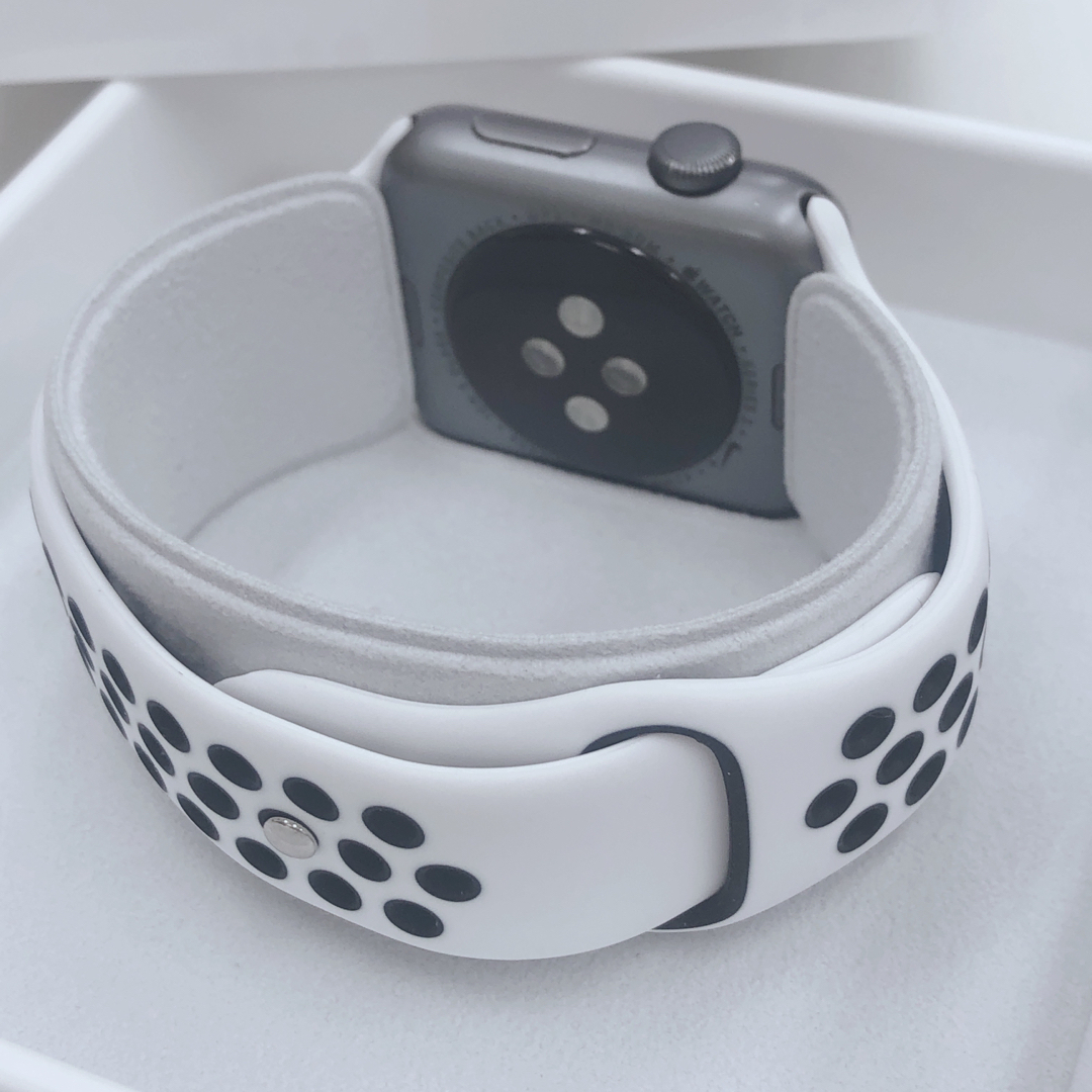 Apple Watch シリーズ3 アップルウォッチ 42mm/グレー
