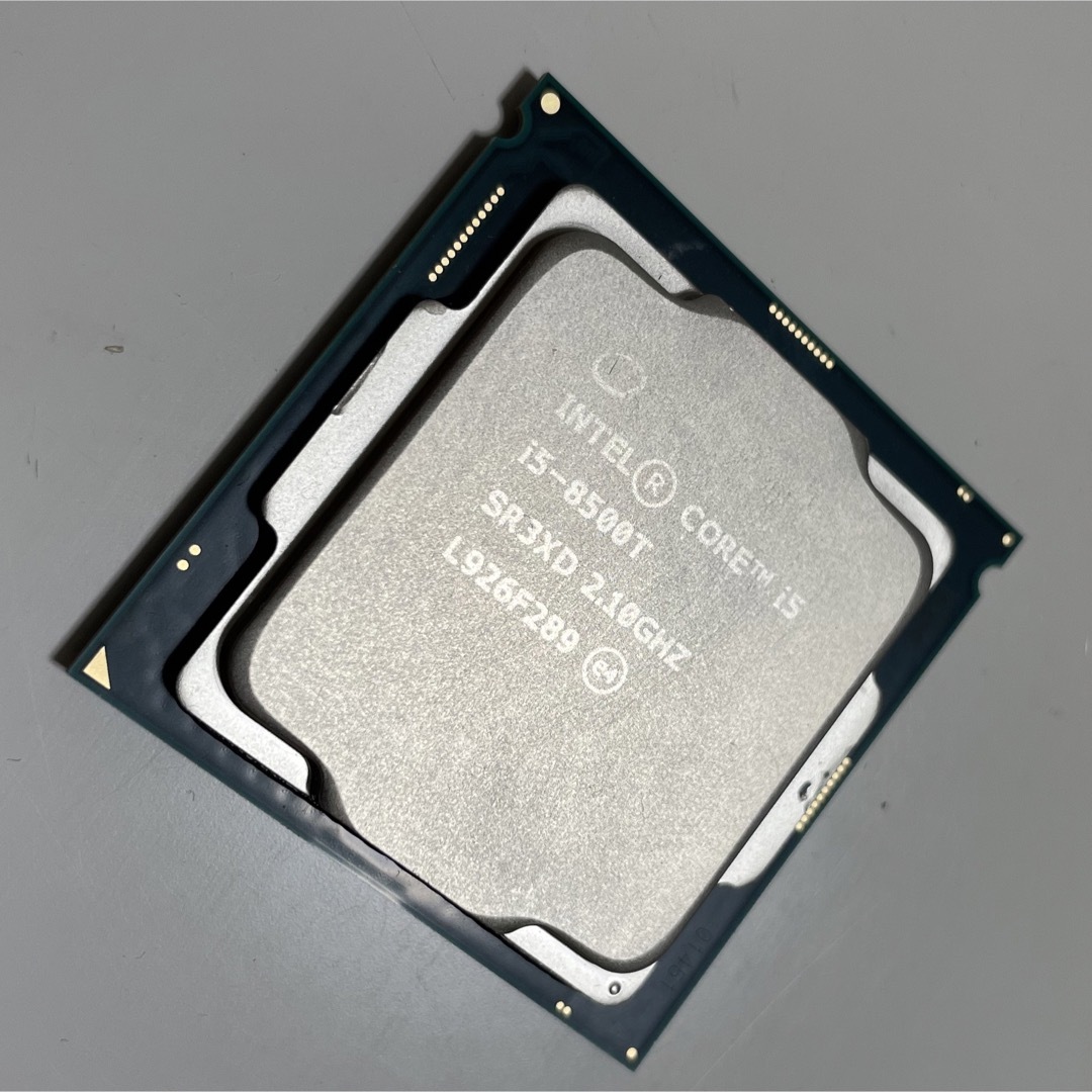 CPU intel core i5-8500T POSTチェック済