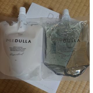 メデュラ シャンプー&トリートメント✨詰め替え用/新品未使用の通販 by