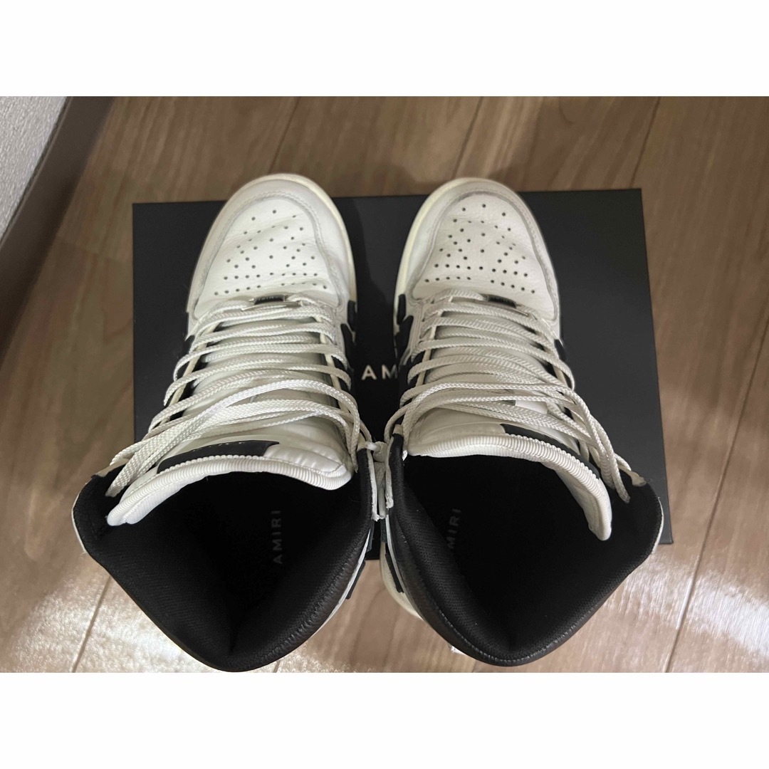 AMIRI - amiri スニーカーの通販 by Janelle's shop|アミリなら AMIRI - amiri スニーカーの通販 by Janelle's shop|アミリなら