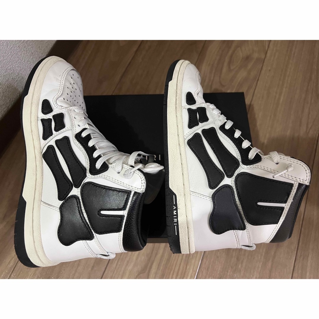 AMIRI - amiri スニーカーの通販 by Janelle's shop|アミリなら AMIRI - amiri スニーカーの通販 by Janelle's shop|アミリなら
