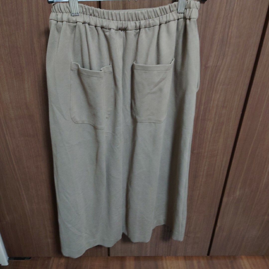 HEELANDTOE（ヒールアンドトゥ）ポンチ素材ミモレ丈スカート レディースのスカート(ひざ丈スカート)の商品写真