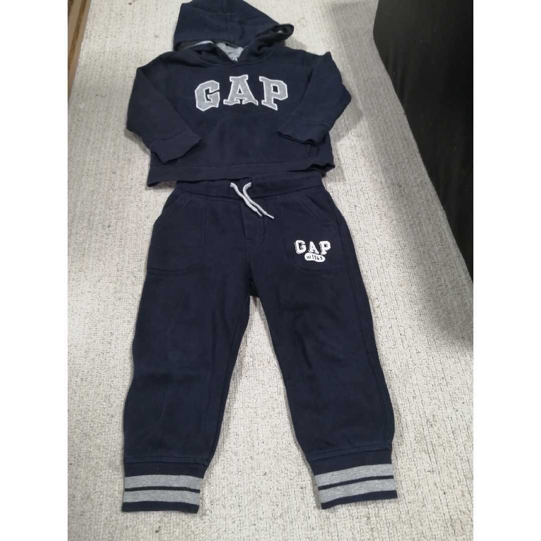 GAP Kids(ギャップキッズ)のGAP　セットアップ キッズ/ベビー/マタニティのキッズ服男の子用(90cm~)(ジャケット/上着)の商品写真