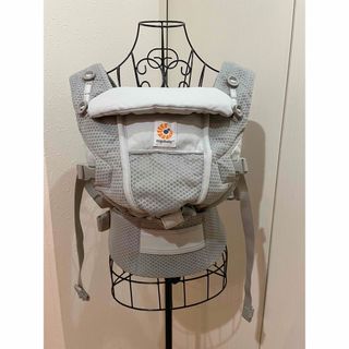 エルゴベビー(Ergobaby)の【箱あり･2度使用】エルゴベビー adapt メッシュ パールグレー(抱っこひも/おんぶひも)