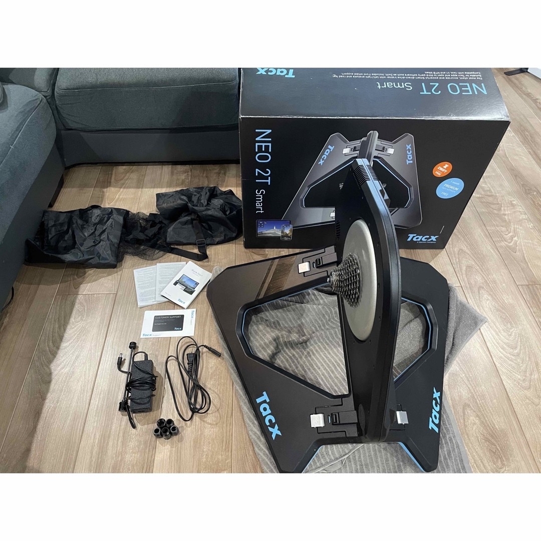 Tacx neo 2T スマートローラー-