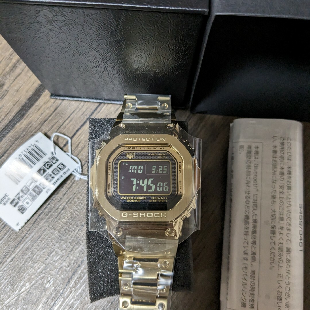 正規品　カシオ G-SHOCK GMW-B5000GD-9JF ゴールド