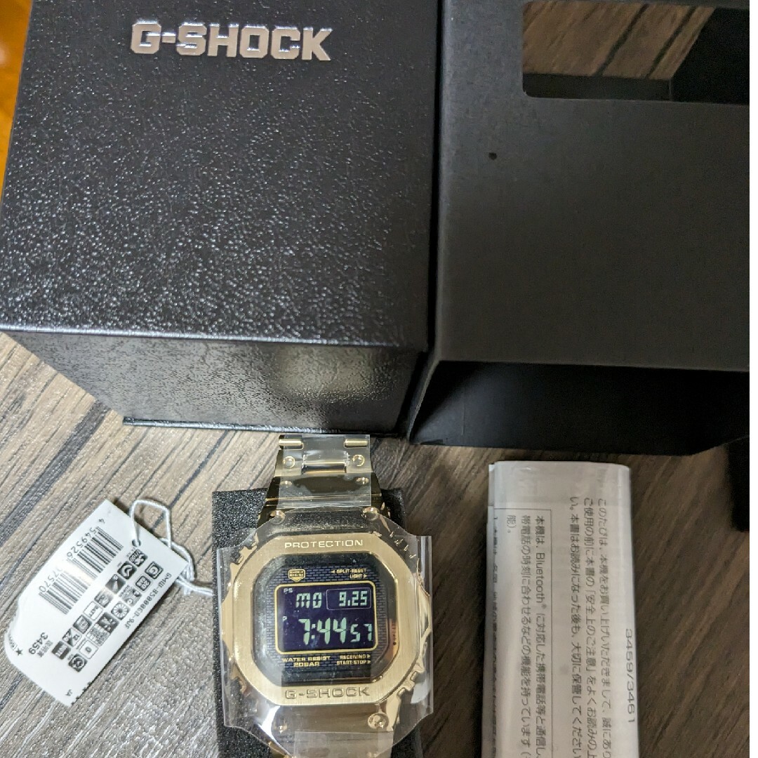 正規品　カシオ G-SHOCK GMW-B5000GD-9JF ゴールド腕時計