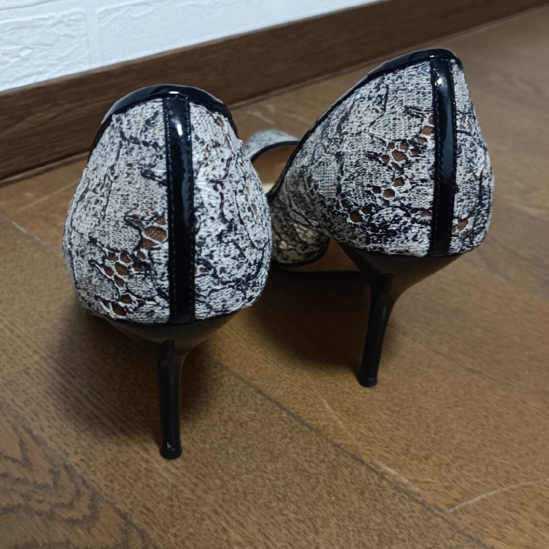 JIMMY CHOO(ジミーチュウ)のJIMMY CHOO　レース　パンプス　36.5 レディースの靴/シューズ(ハイヒール/パンプス)の商品写真