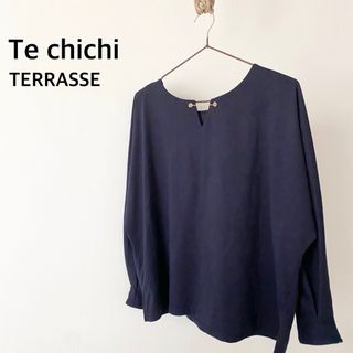 テチチ(Techichi)のTe chichi TERRASSE テチチテラス　ネイビー　シャツトップス(シャツ/ブラウス(長袖/七分))