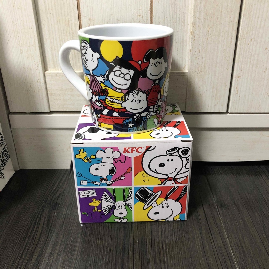 SNOOPY(スヌーピー)の2022ケンタッキースヌーピーマグ インテリア/住まい/日用品のキッチン/食器(グラス/カップ)の商品写真