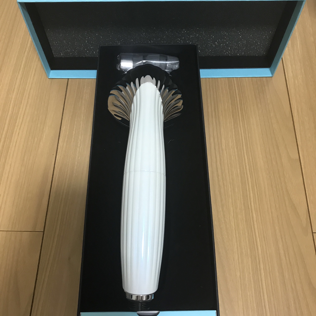 ReFa リファファインバブルピュア ホワイト未使用 ReFa リファファインバブルピュア ホワイト未使用