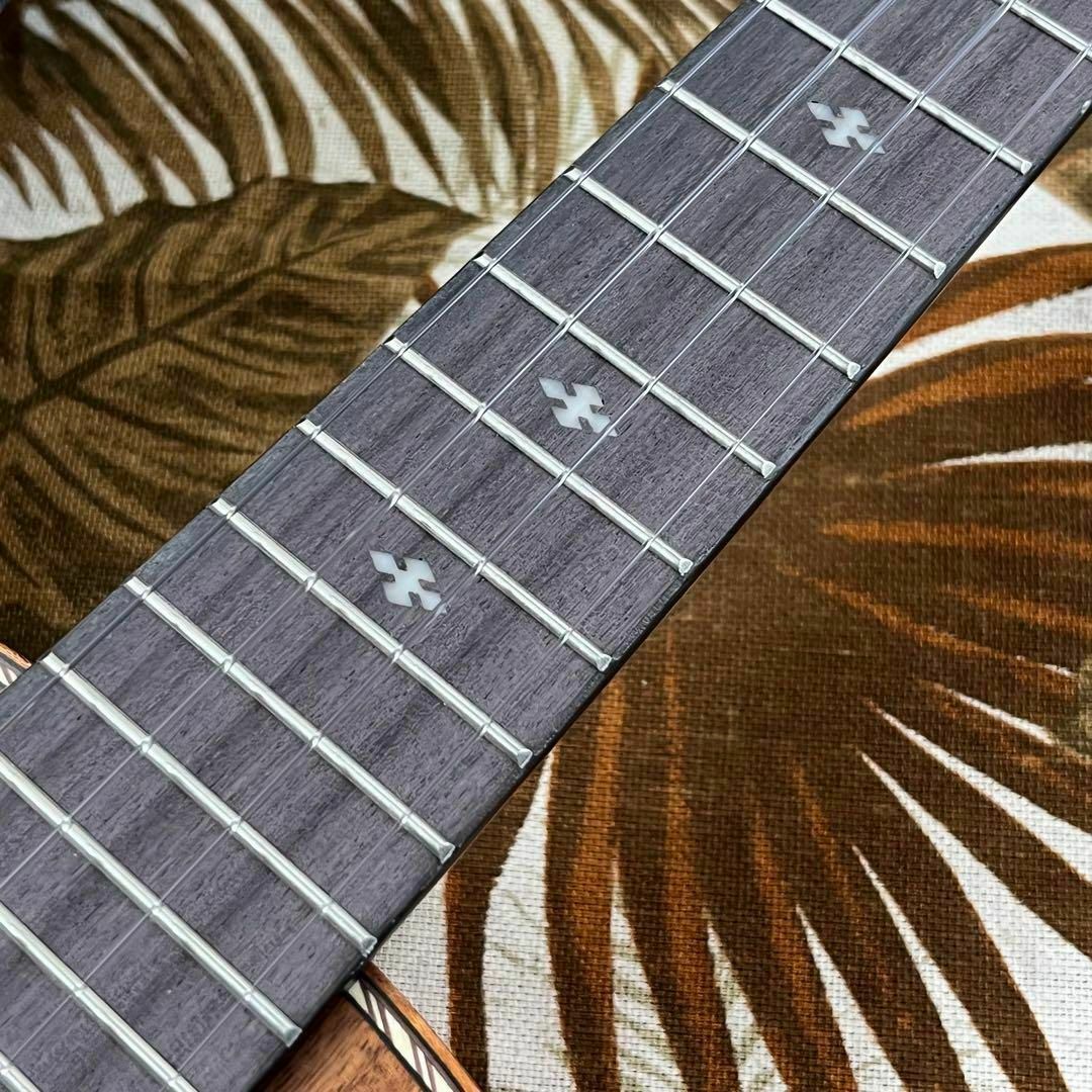 Tom ukulele】アカシアコア材のテナー・ウクレレ【ウクレレ専門店】の