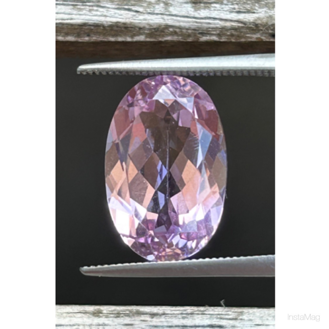 (R0925-7)『パキスタン産』天然クンツァイト 5.738ct 4