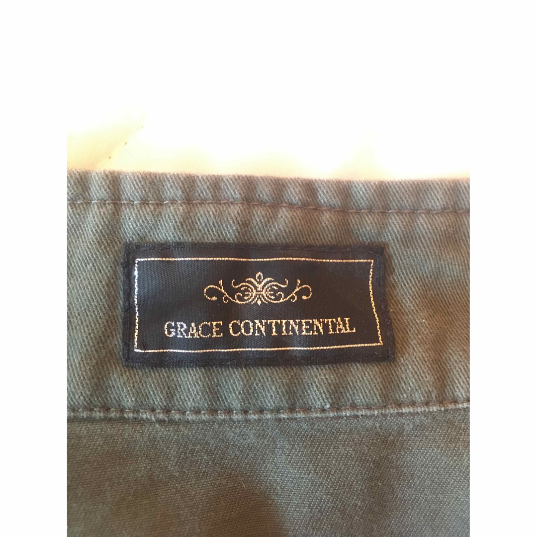 GRACE CONTINENTAL(グレースコンチネンタル)の★美品★グレースコンチネンタル★ミリタリージャケット★ビジュー★サイズ36★ レディースのジャケット/アウター(ミリタリージャケット)の商品写真