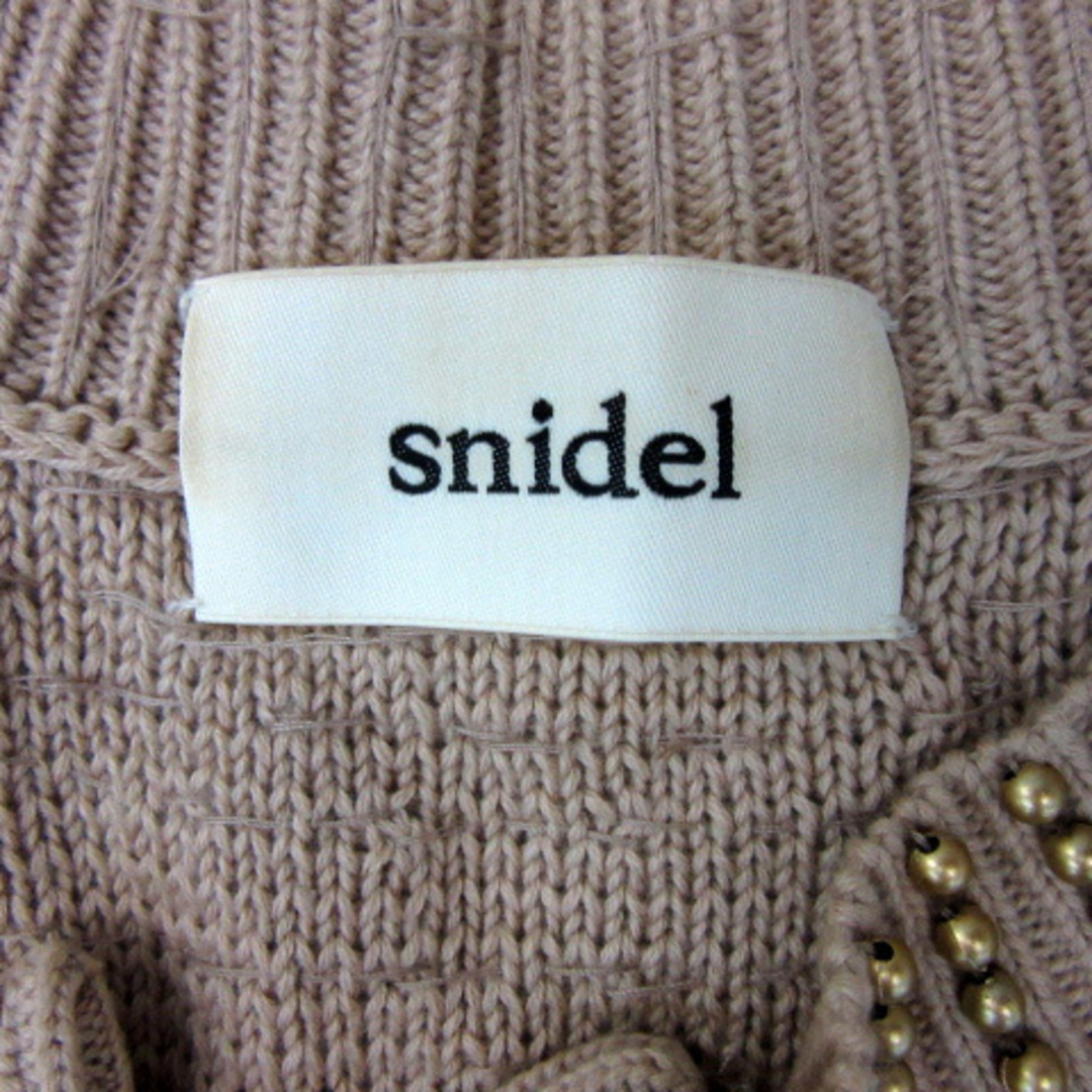 SNIDEL(スナイデル)のスナイデル ニットカーディガン ラウンドネック ビーズ F ベージュ ゴールド レディースのトップス(カーディガン)の商品写真