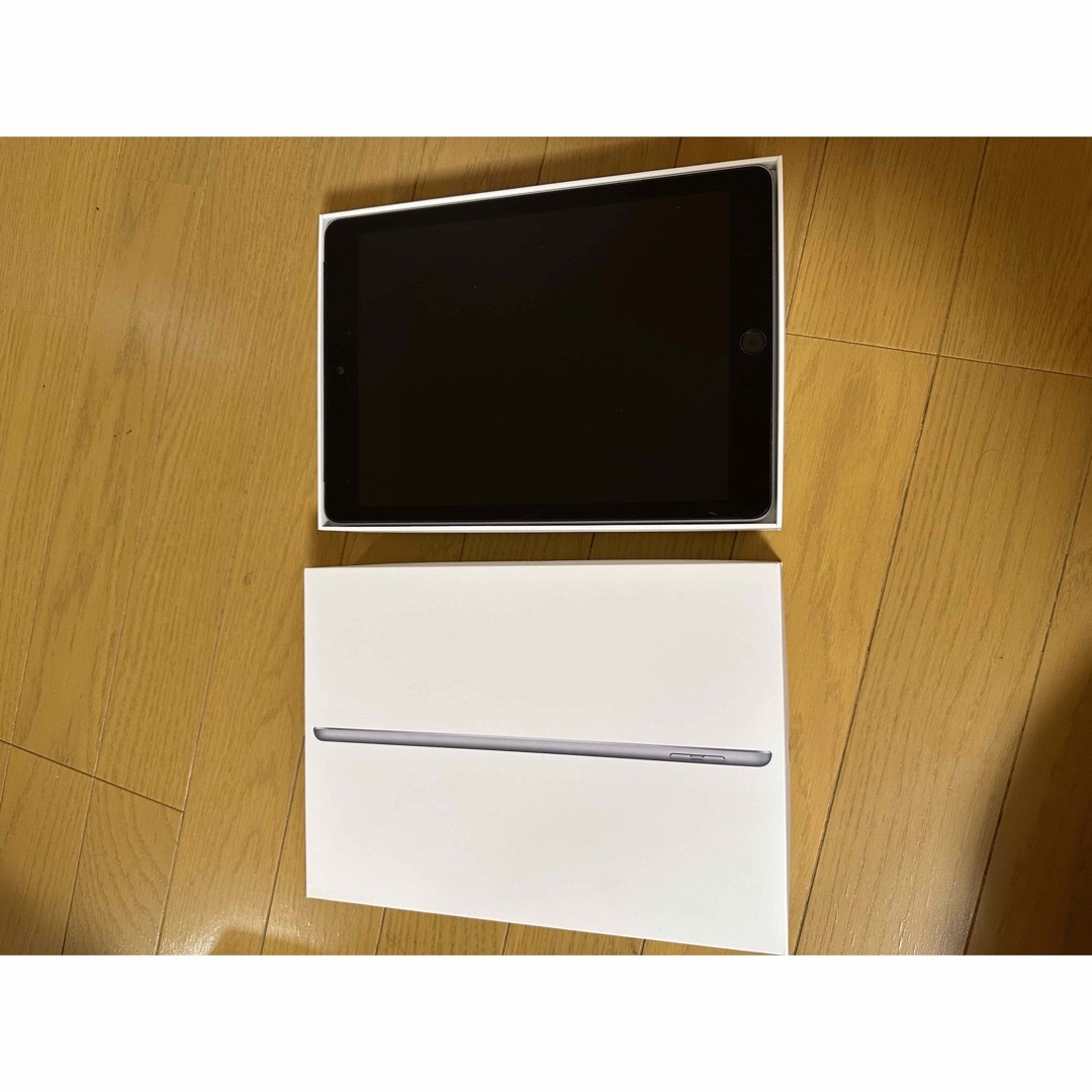 タブレットiPad 第6世代　32G