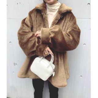 MY SAMOYED マイサモエド / 90´ Madam Fur Coat-