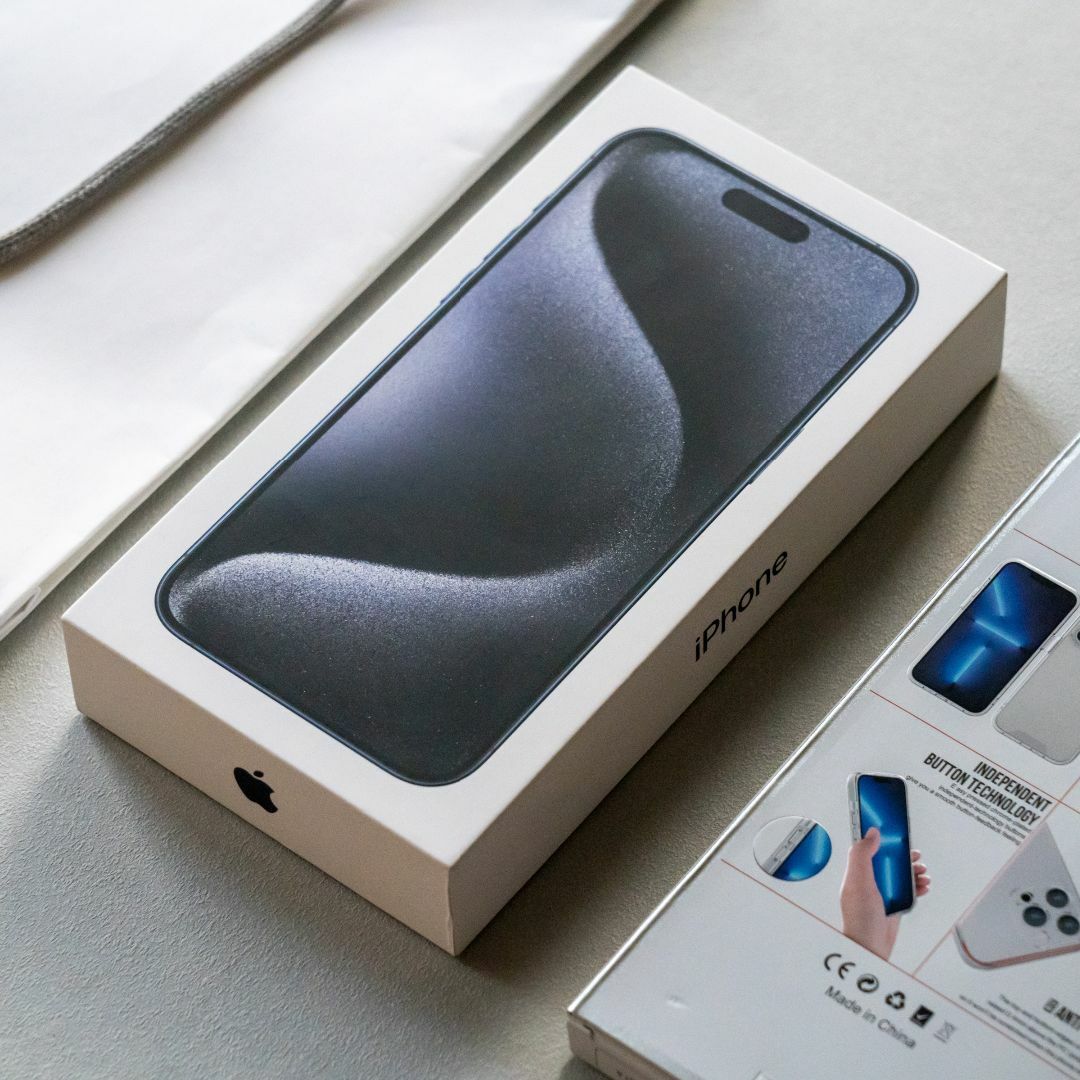 香港版 iPhone 15 Pro Max 1TB 新品未開封 ブルーチタニウム 香港版 iPhone 15 Pro Max 1TB 新品未開封 ブルーチタニウム
