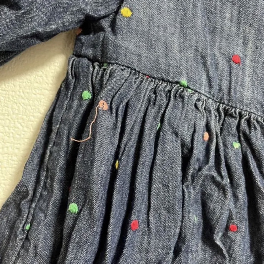 babyGAP(ベビーギャップ)のベビーギャップ Babygap デニム ワンピース 刺繍ドット 長袖 レトロ キッズ/ベビー/マタニティのキッズ服女の子用(90cm~)(ワンピース)の商品写真