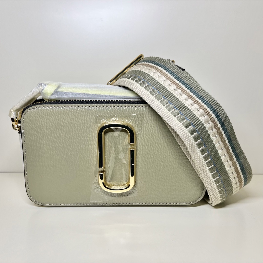 新品☆ MARC JACOBS スナップショット シルバーセージ-