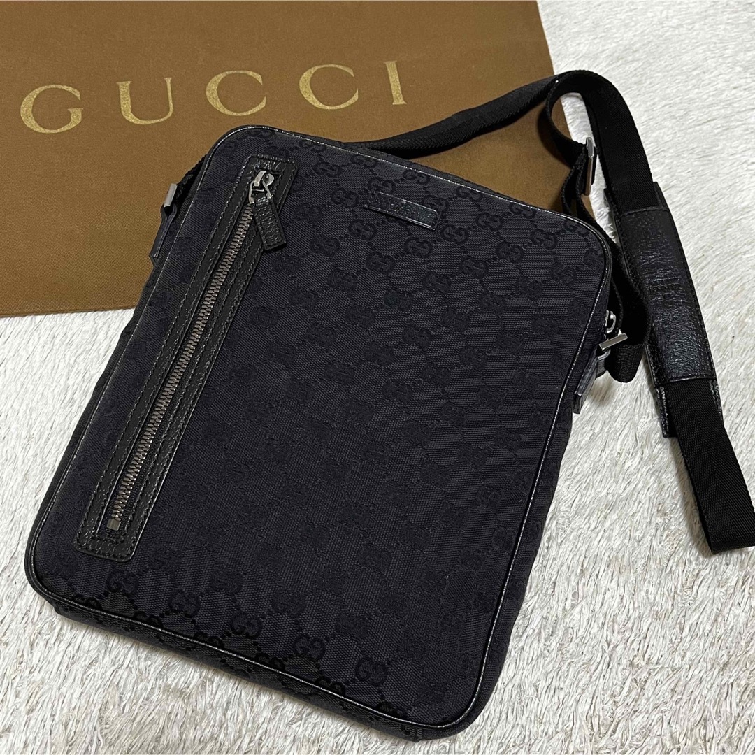 Gucci - 極美品✨グッチ ショルダーバッグ GGキャンバス×レザー 斜め